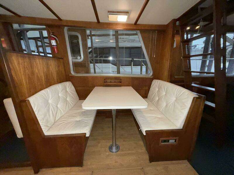 41ft Gulf Commander Yacht For Sale
