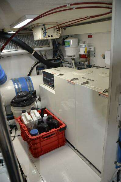 2001 55 Hatteras Convertible STEEL DREAMIN