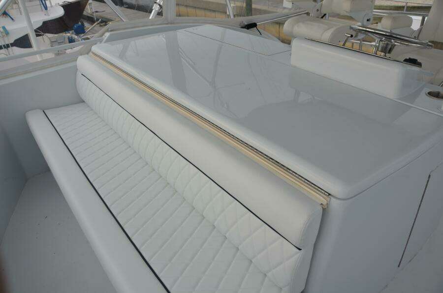 2001 55 Hatteras Convertible STEEL DREAMIN