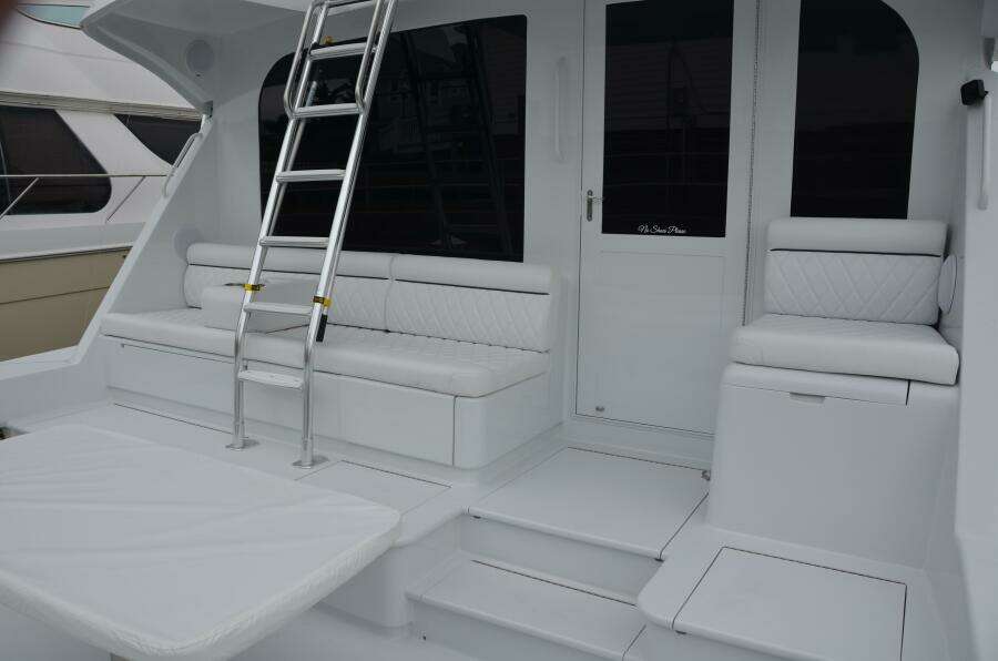 2001 55 Hatteras Convertible STEEL DREAMIN