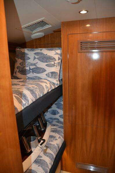 2001 55 Hatteras Convertible STEEL DREAMIN