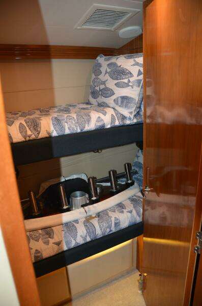 2001 55 Hatteras Convertible STEEL DREAMIN