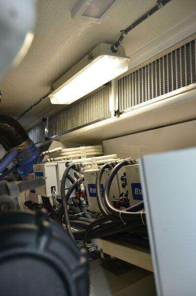 2001 55 Hatteras Convertible STEEL DREAMIN