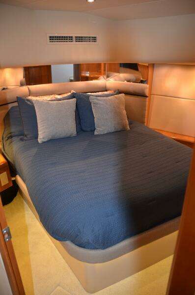 2001 55 Hatteras Convertible STEEL DREAMIN