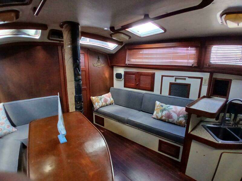 Star Gazer 43ft Irwin Yacht For Sale