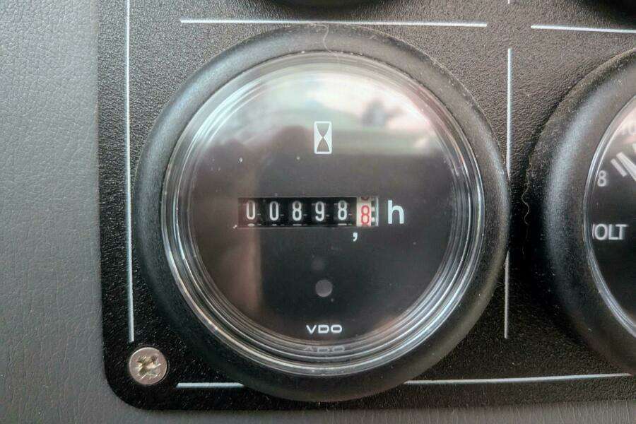 Momentum 42ft Leopard Yacht For Sale Momentum 42ft Leopard Yacht For Sale