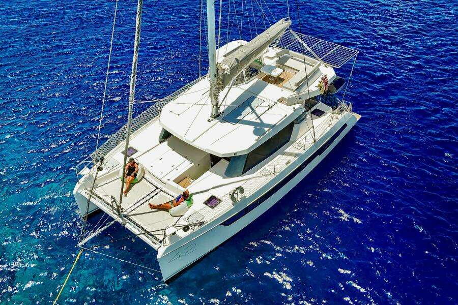 Momentum 42ft Leopard Yacht For Sale Momentum 42ft Leopard Yacht For Sale