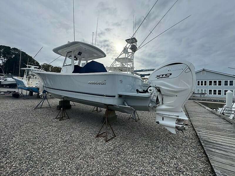 31ft Regulator Yacht For Sale