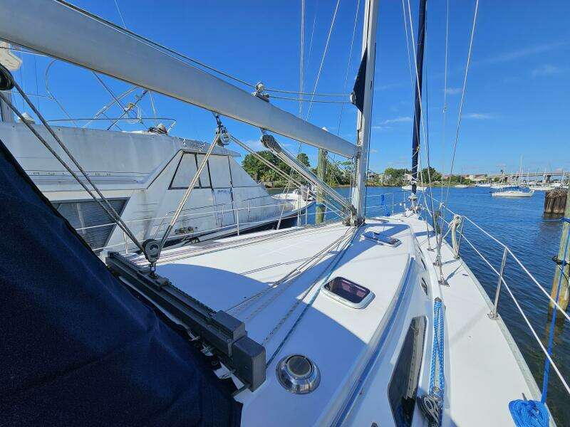 Surprise 47ft Catalina Yacht For Sale