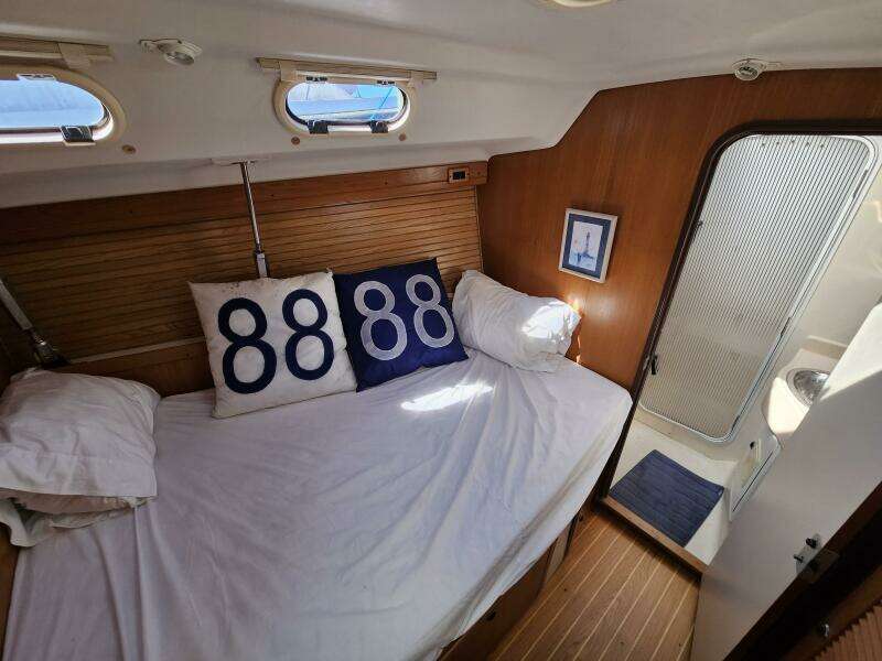 Surprise 47ft Catalina Yacht For Sale