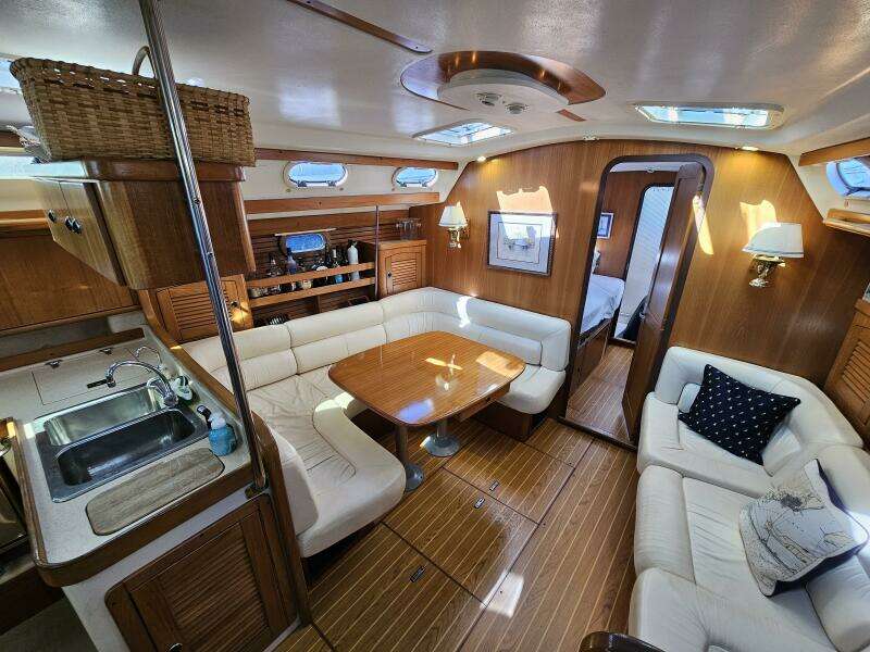 Surprise 47ft Catalina Yacht For Sale