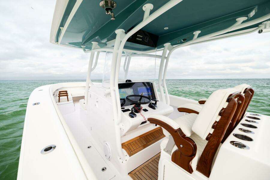 38ft Jupiter Yacht For Sale