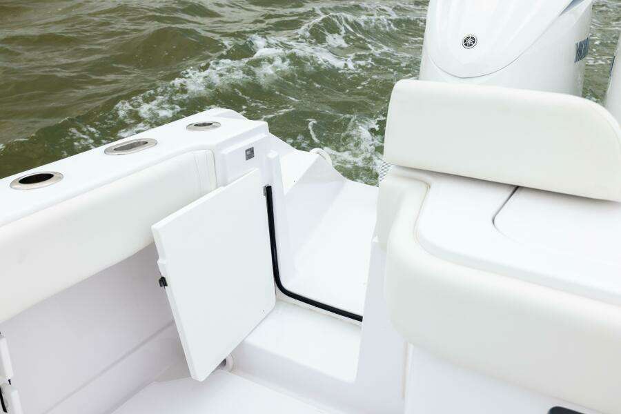 38ft Jupiter Yacht For Sale