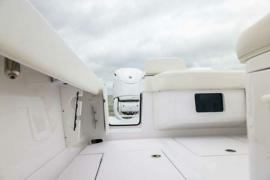 38ft Jupiter Yacht For Sale