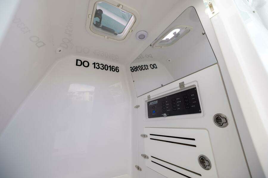 38ft Jupiter Yacht For Sale