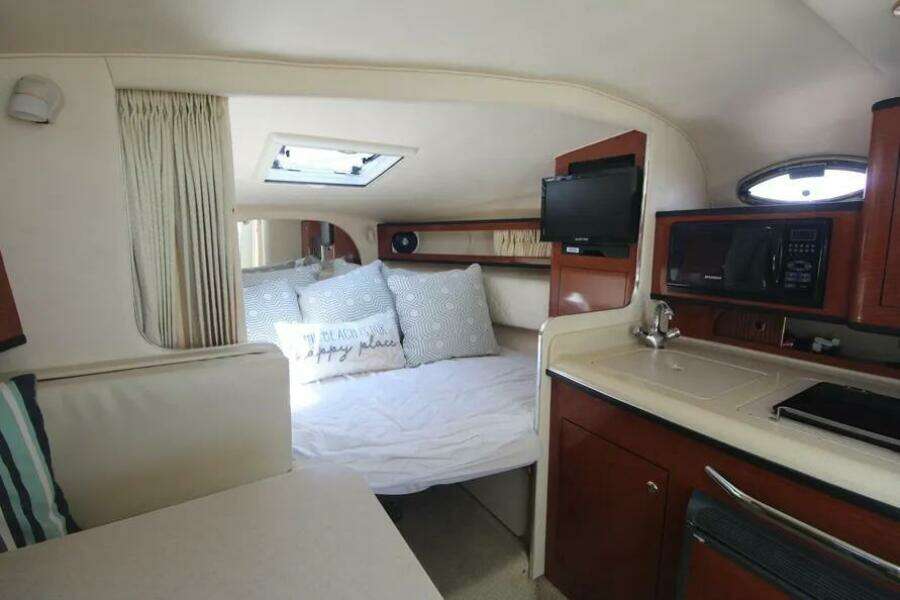 28ft Sea Ray Yacht For Sale