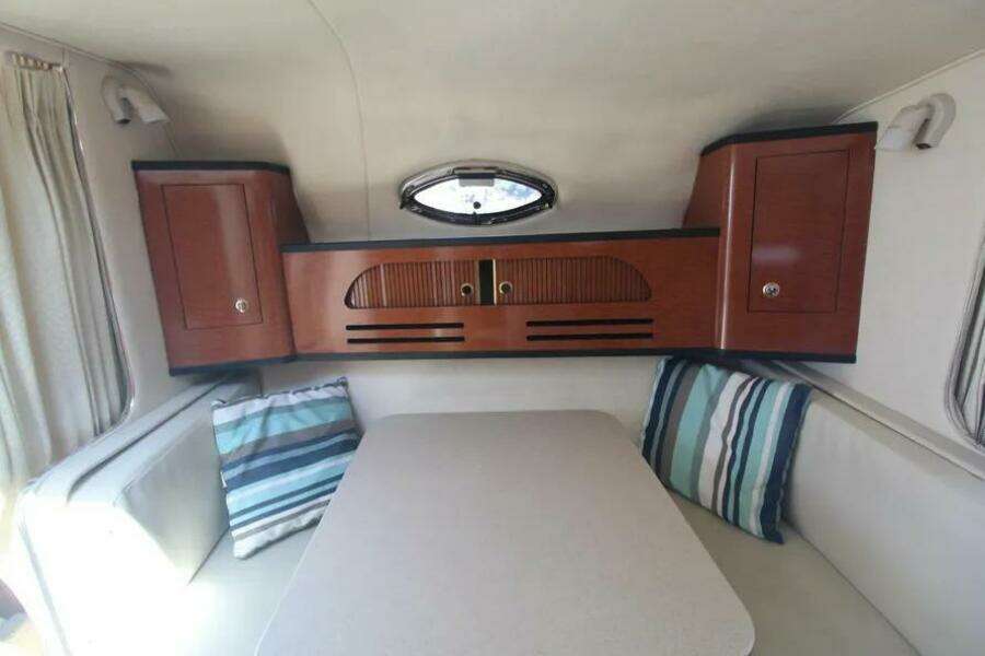 28ft Sea Ray Yacht For Sale