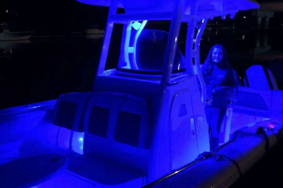 25ft Tidewater Yacht For Sale