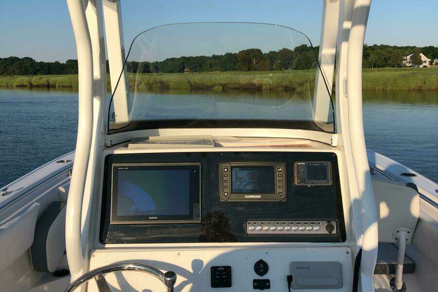 25ft Tidewater Yacht For Sale