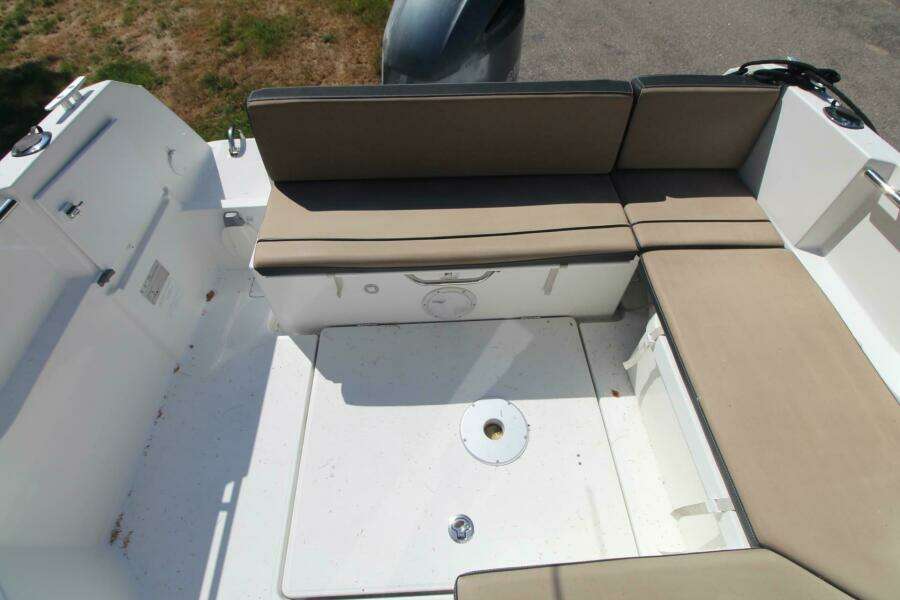 21ft Jeanneau Yacht For Sale