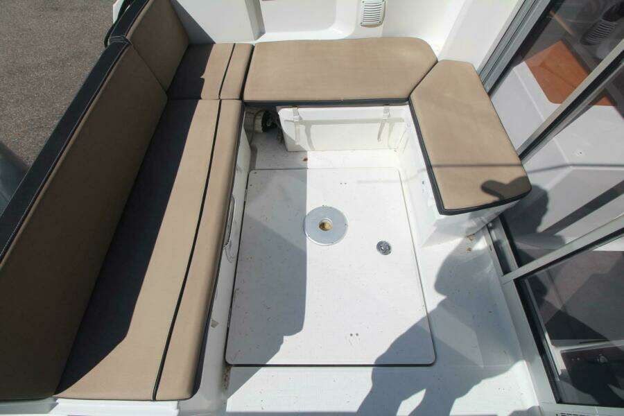 21ft Jeanneau Yacht For Sale