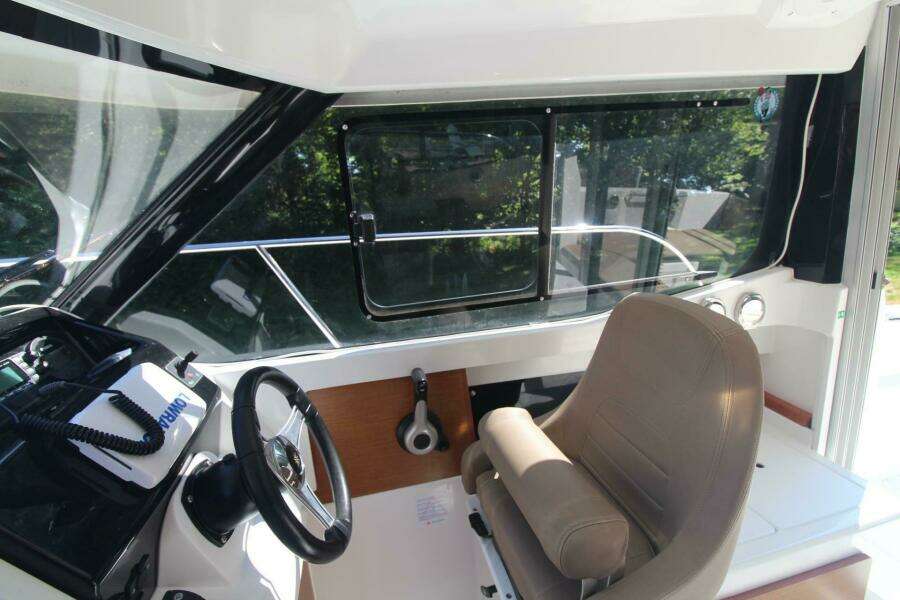 21ft Jeanneau Yacht For Sale