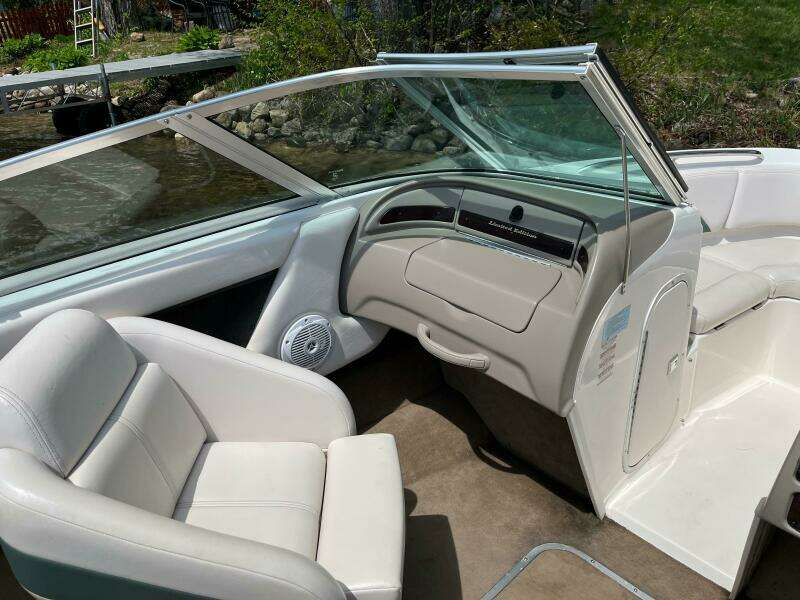 19ft Chaparral Yacht For Sale