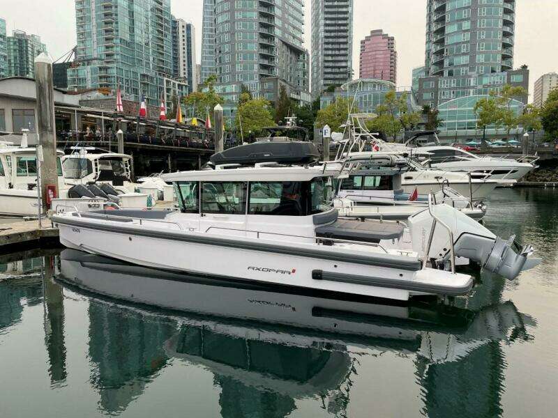 28ft Axopar Yacht For Sale