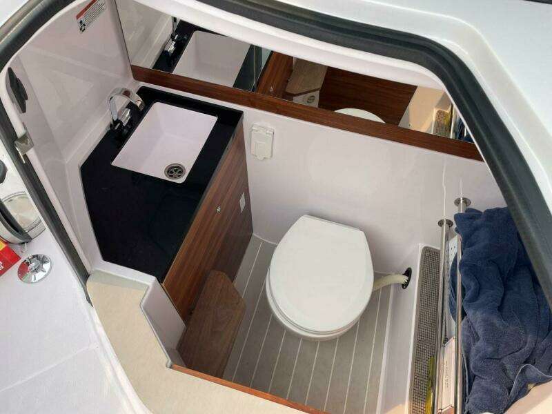 28ft Axopar Yacht For Sale