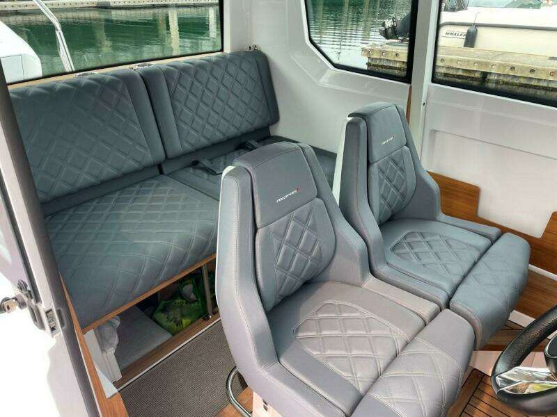 28ft Axopar Yacht For Sale