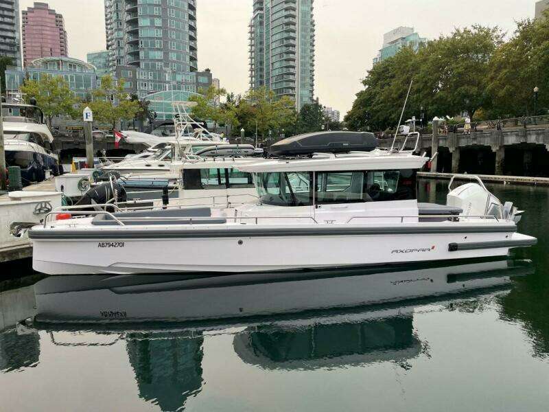 28ft Axopar Yacht For Sale