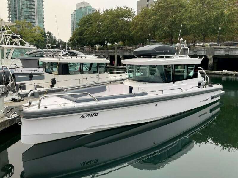 28ft Axopar Yacht For Sale