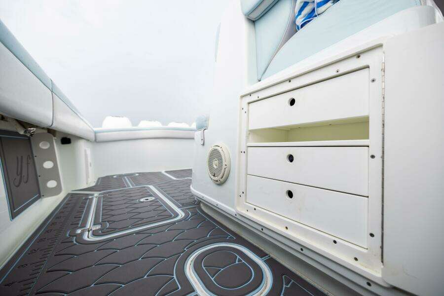 39ft Yellowfin Yacht For Sale