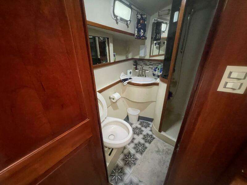 Hool again 44ft Gulfstar Yacht For Sale