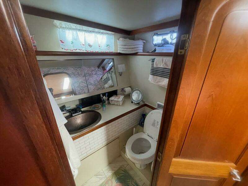 Hool again 44ft Gulfstar Yacht For Sale