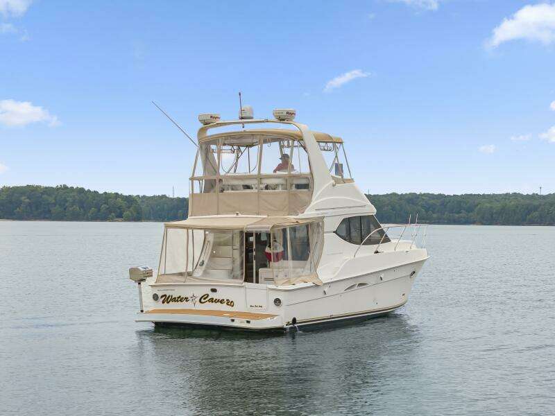Water Cave 38ft Silverton Yacht For Sale