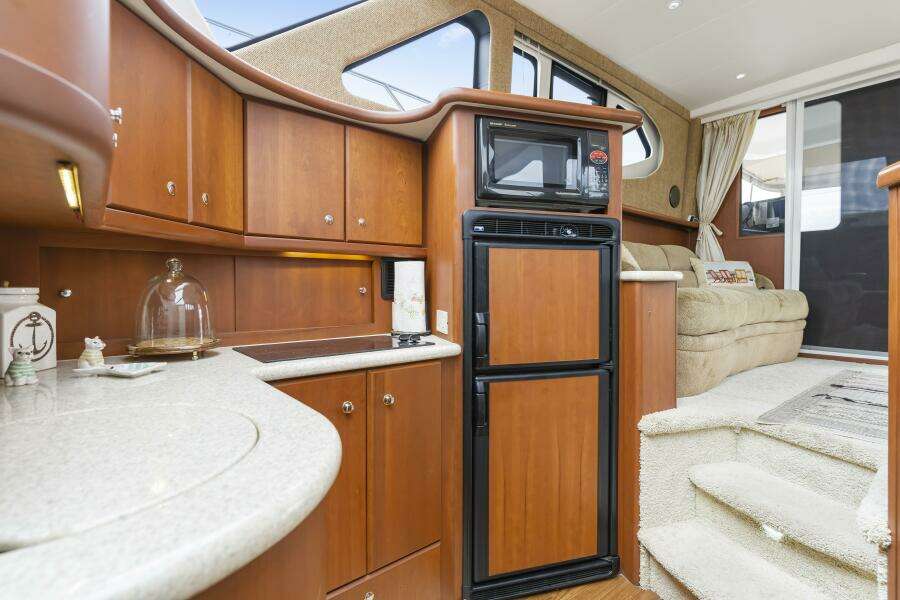 Water Cave 38ft Silverton Yacht For Sale