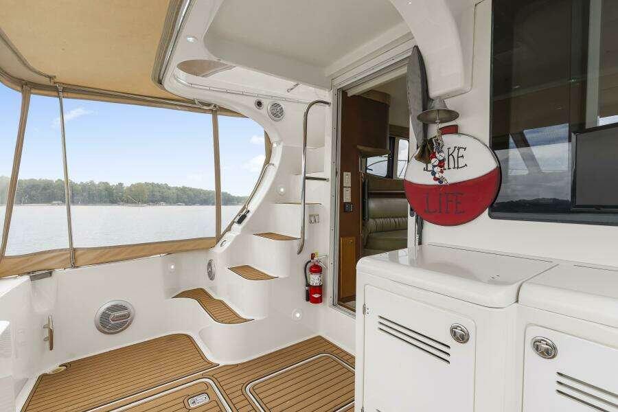 Water Cave 38ft Silverton Yacht For Sale