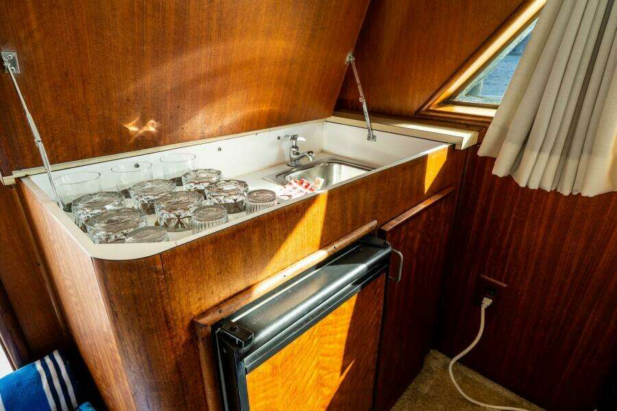 dharma 53ft Hatteras Yacht For Sale