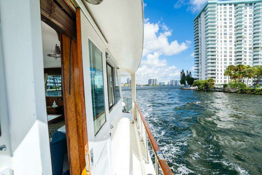 dharma 53ft Hatteras Yacht For Sale