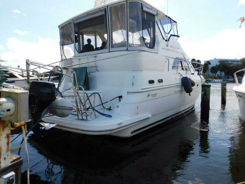 37ft Cruisers Yachts Yacht For Sale