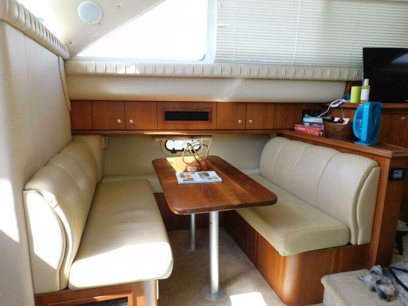 37ft Cruisers Yachts Yacht For Sale