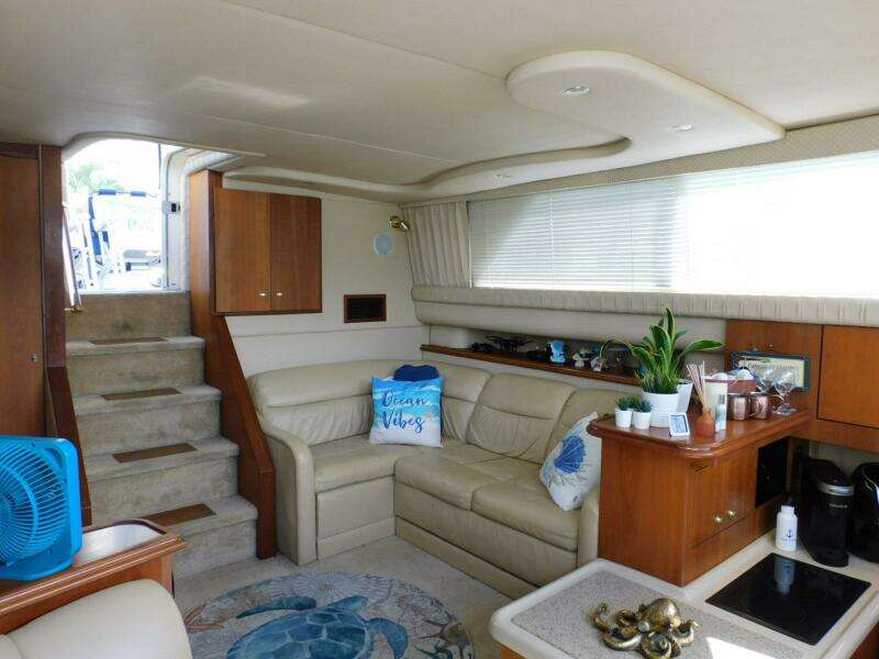 37ft Cruisers Yachts Yacht For Sale