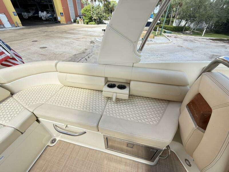 28ft Chris Craft Yacht For Sale