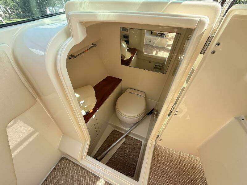 28ft Chris Craft Yacht For Sale