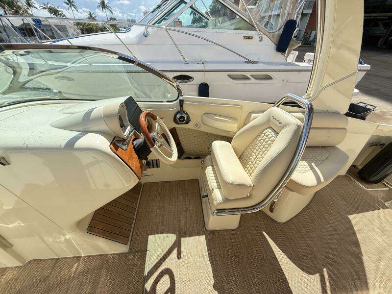 28ft Chris Craft Yacht For Sale