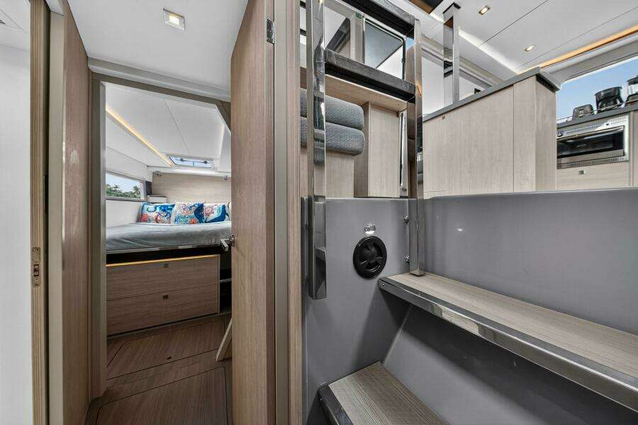 45ft Leopard Yacht For Sale