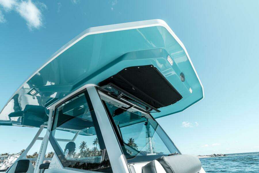 33ft Blackfin Yacht For Sale