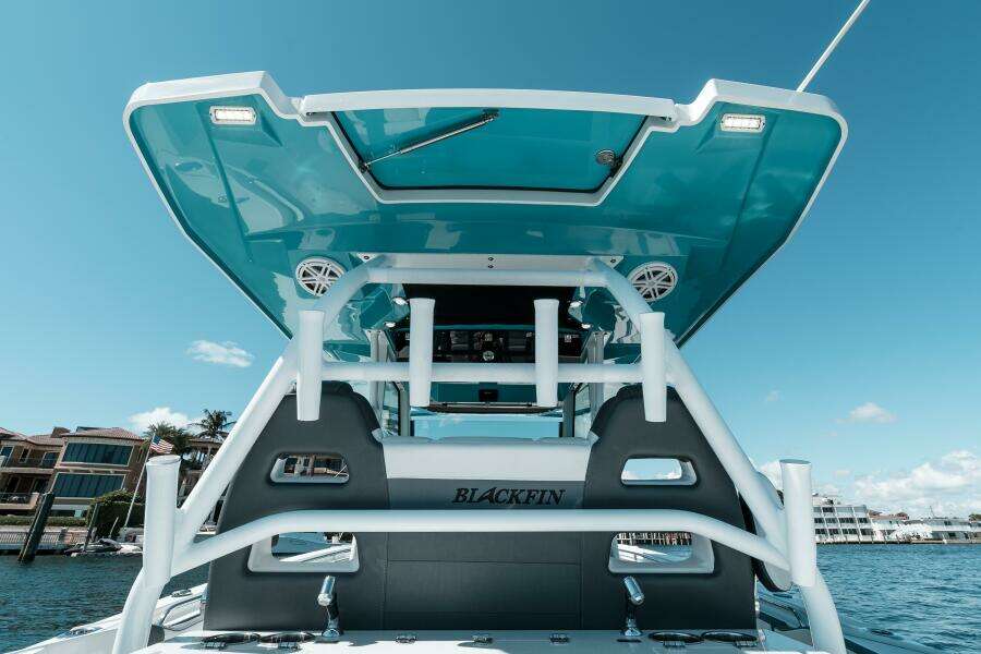 33ft Blackfin Yacht For Sale