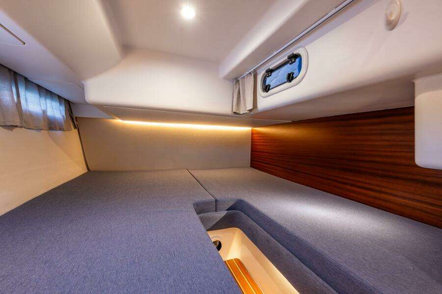 Endeavour 40ft Nimbus Yacht For Sale